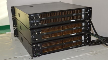 廠家直銷,大量提供大功率FP系列開關(guān)電源及AB,廠家長(zhǎng)期有現(xiàn)貨,歡迎咨詢_供應(yīng)信息_CA001中國(guó)音響第一網(wǎng)_最集中的音響人社區(qū)_音響|燈光|視頻|專業(yè)|門戶|網(wǎng)站